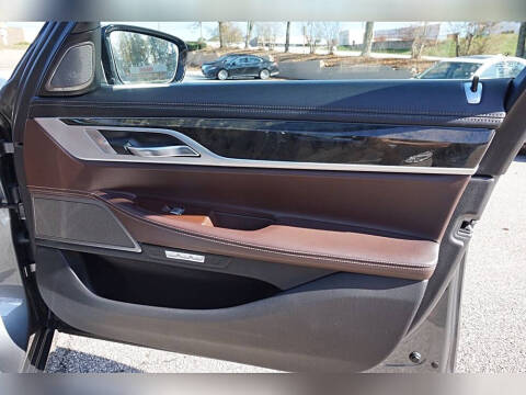 2017 BMW 7 Series 740i