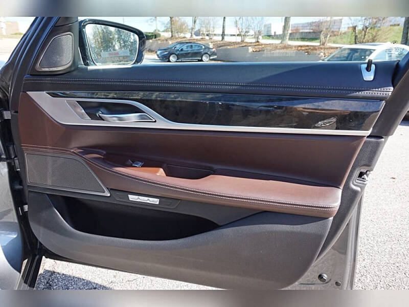 2017 BMW 7 Series 740i