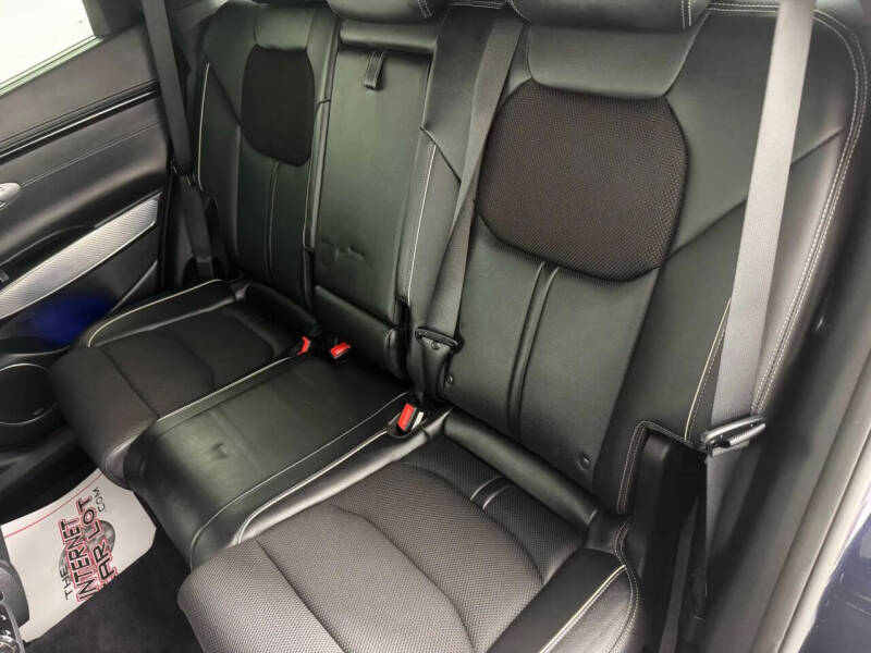 2023 Genesis GV70 2.5T Standard