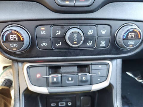 2023 GMC Terrain Denali