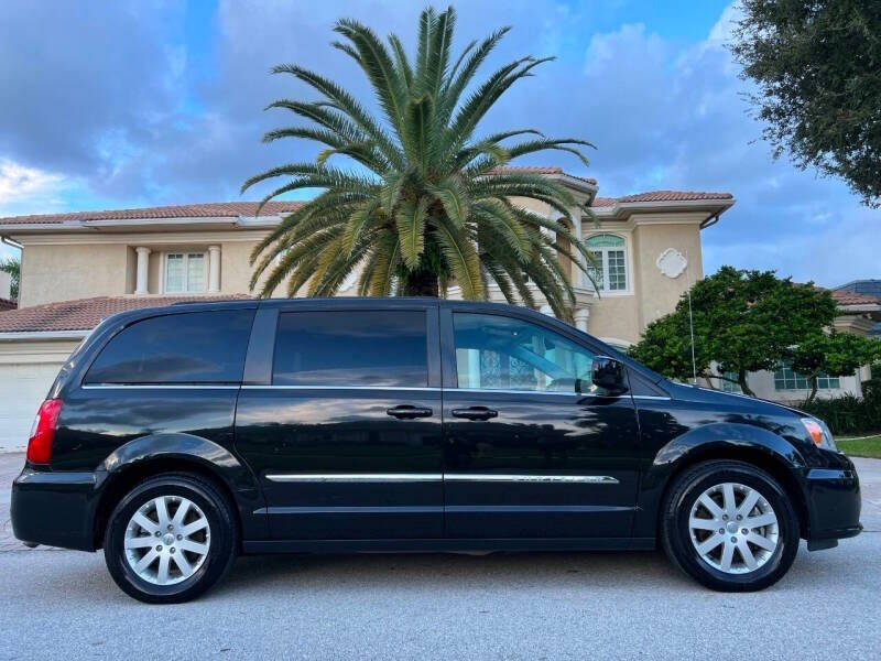 2015 Chrysler Town and Country for sale at B2 AUTO SALES in Pompano Beach, FL