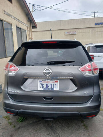 2015 Nissan Rogue SV
