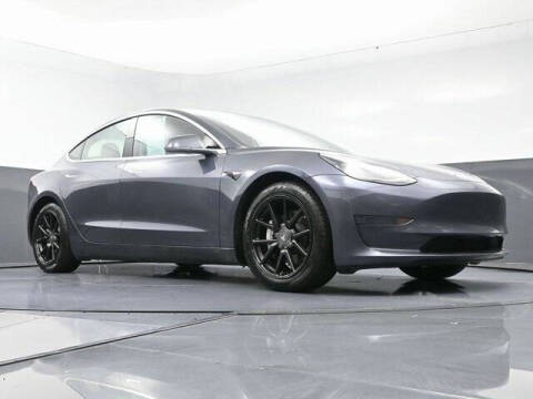 2020 Tesla Model 3 Standard Range Plus