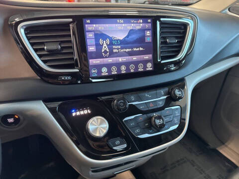 2018 Chrysler Pacifica Touring L Plus