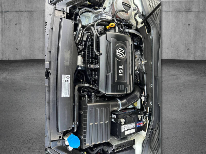 2017 Volkswagen Golf GTI S