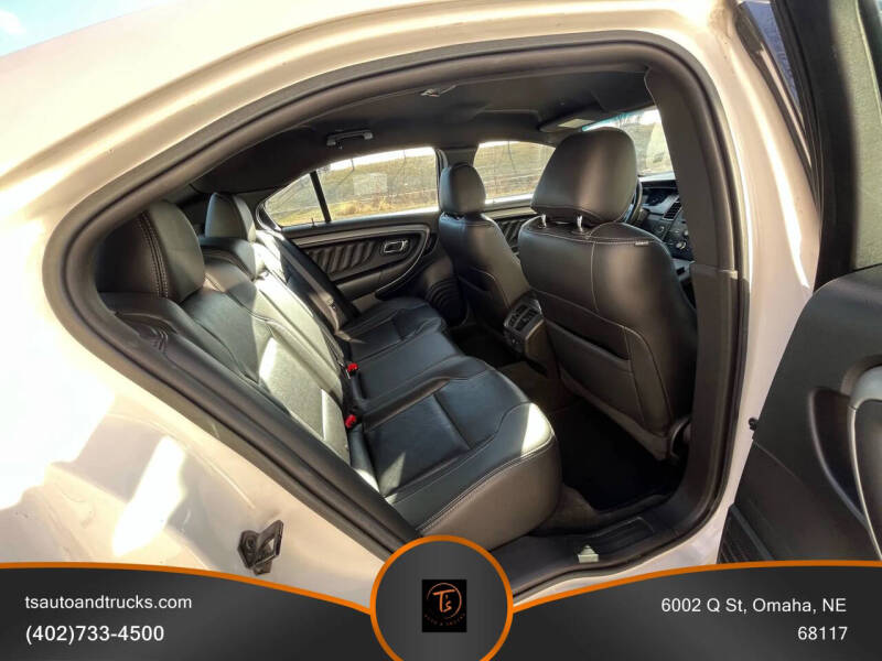 2015 Ford Taurus SEL