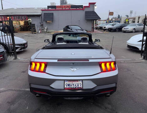 2024 Ford Mustang EcoBoost Premium