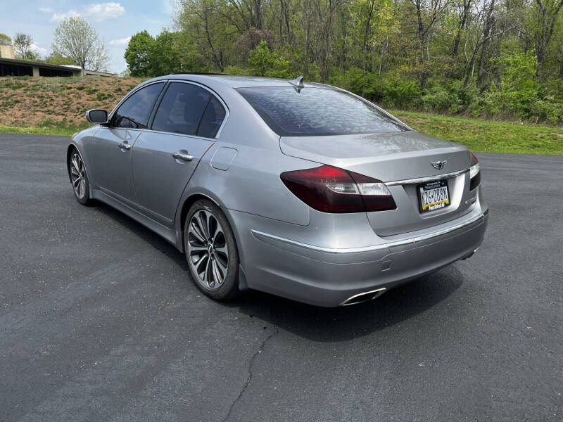 2012 Hyundai Genesis 5.0L R-Spec