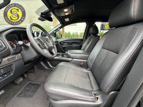 2021 Nissan Titan