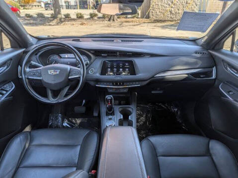 2023 Cadillac XT4 Luxury