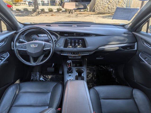 2023 Cadillac XT4 Luxury