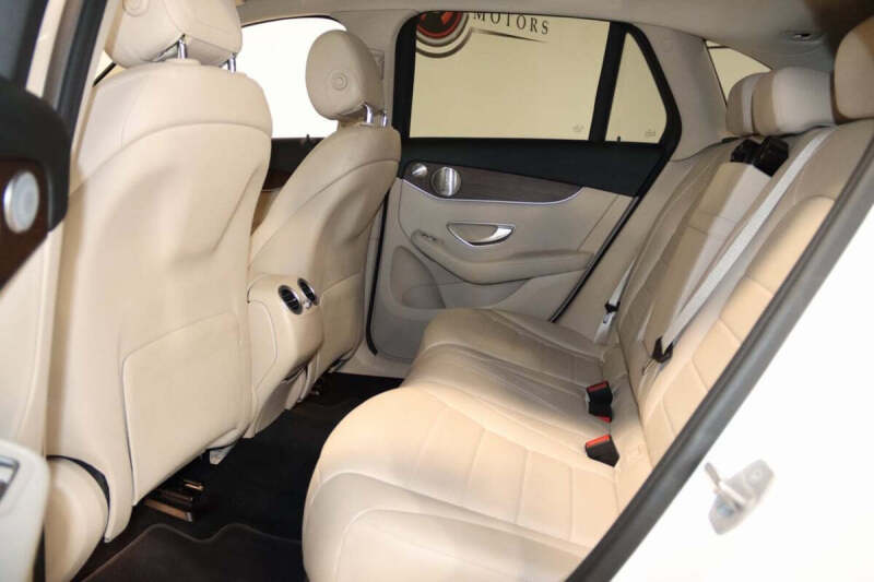 2021 Mercedes-Benz GLC GLC 300 4MATIC