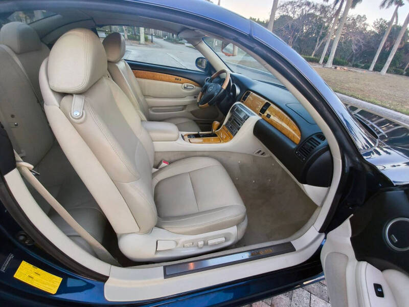 2004 Lexus SC 430