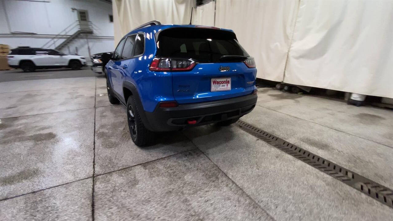 2021 Jeep Cherokee for sale at Victoria Auto Sales in Victoria, MN