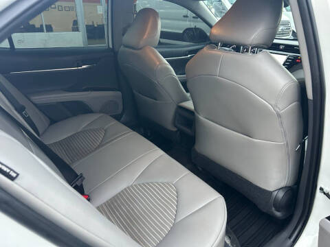 2020 Toyota Camry SE