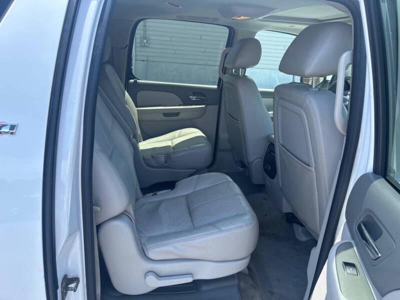 2011 Chevrolet Suburban LT