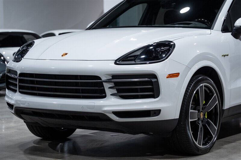 2023 Porsche Cayenne E-Hybrid Coupe Platinum Edition