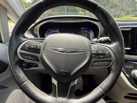 2017 Chrysler Pacifica Touring Plus