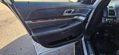 2017 Ford Explorer Platinum