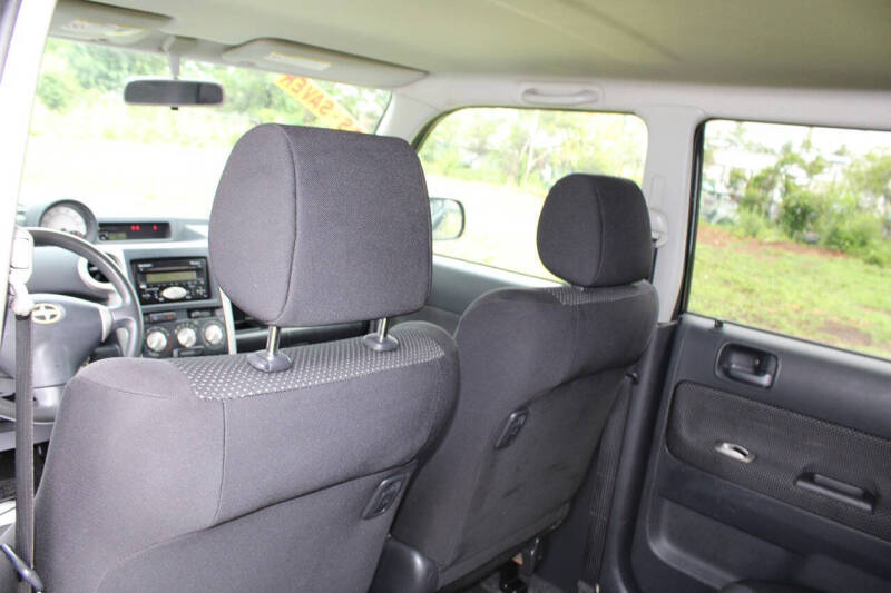 2005 Scion xB