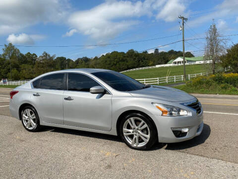 2013 Nissan Altima for sale at Car Depot Auto Sales Inc in Knoxville TN