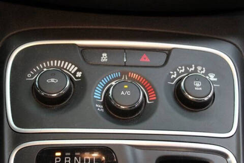 2015 Chrysler 200 LX