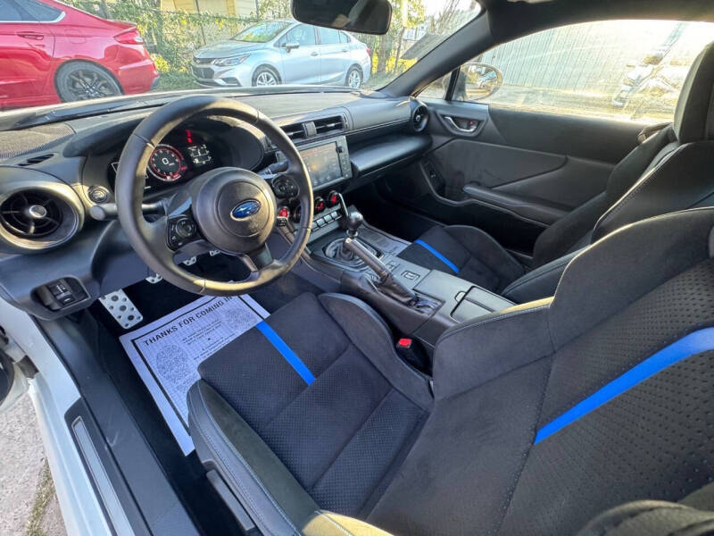 2025 Subaru BRZ tS