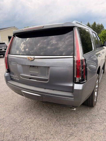 2018 Cadillac Escalade Luxury