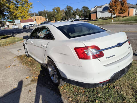 2010 Ford Taurus SEL