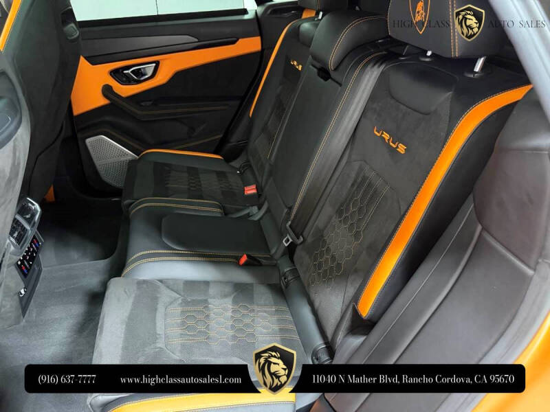 2023 Lamborghini Urus S