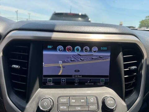 2017 GMC Acadia Denali