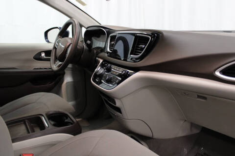 2020 Chrysler Pacifica Touring