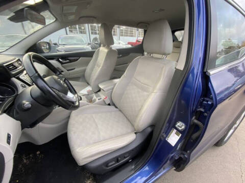 2022 Nissan Rogue Sport SV