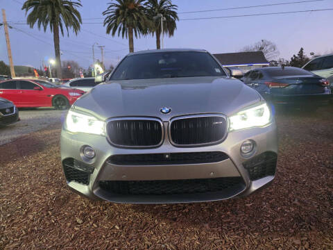 2015 BMW X6 M