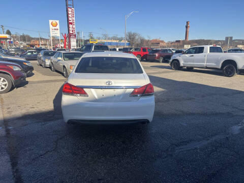 2011 Toyota Avalon
