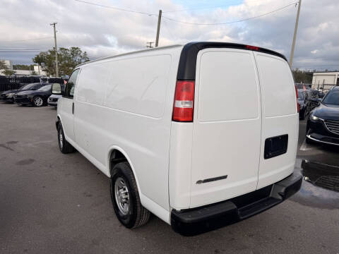 2021 Chevrolet Express 2500