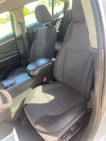 2011 Ford Taurus SEL