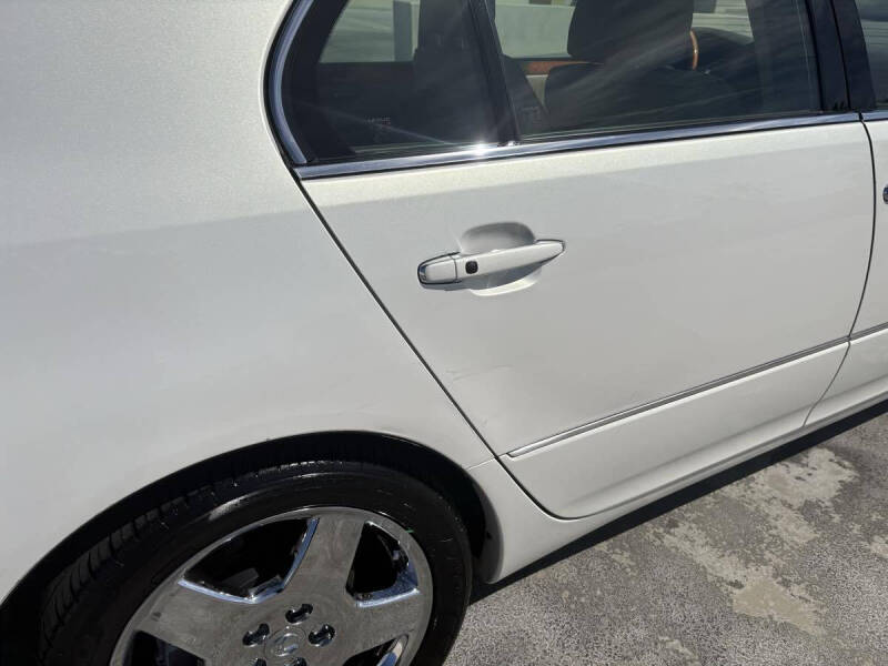 2005 Lexus LS 430