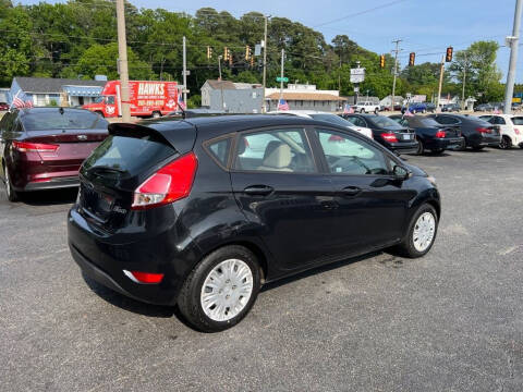 2015 Ford Fiesta SE