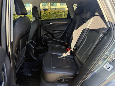 2016 Audi Q5 2.0T quattro Premium Plus