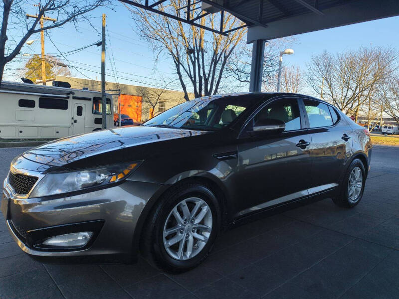 2013 Kia Optima LX's photo