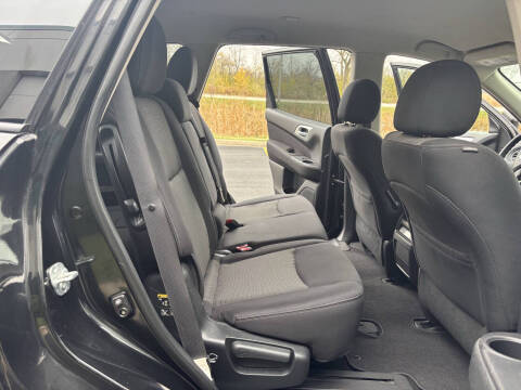 2017 Nissan Pathfinder S