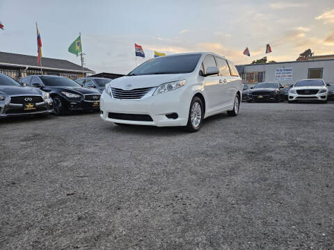 2015 Toyota Sienna for sale at Car Co in Richmond CA