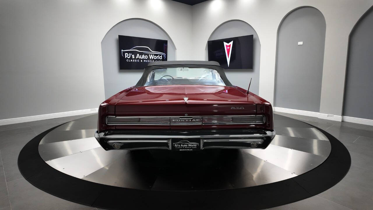 1964 Pontiac GTO 37