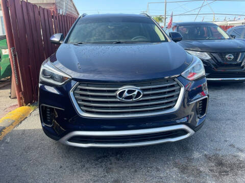 2017 Hyundai Santa Fe for sale at Molina Auto Sales in Hialeah FL