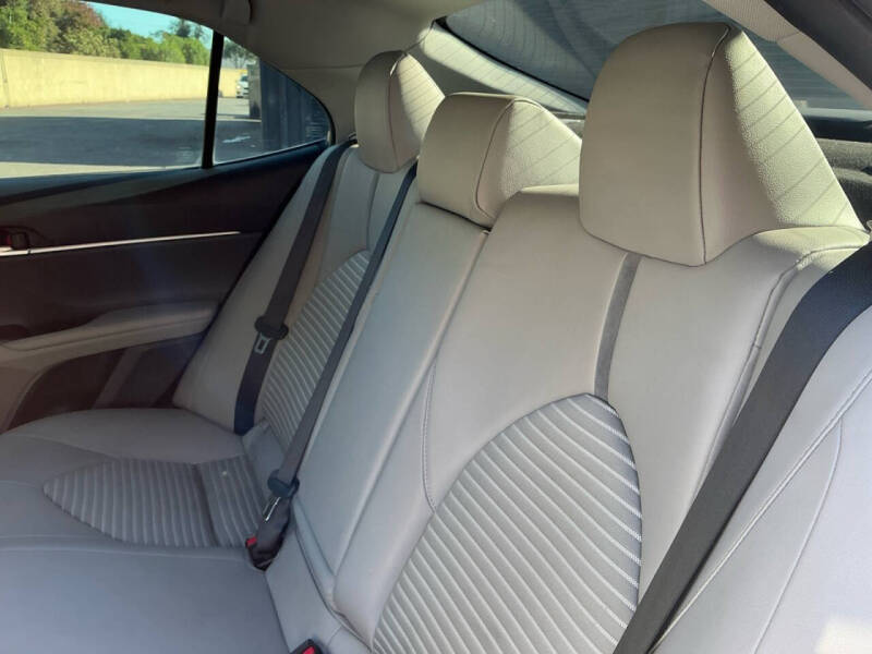 2018 Toyota Camry LE