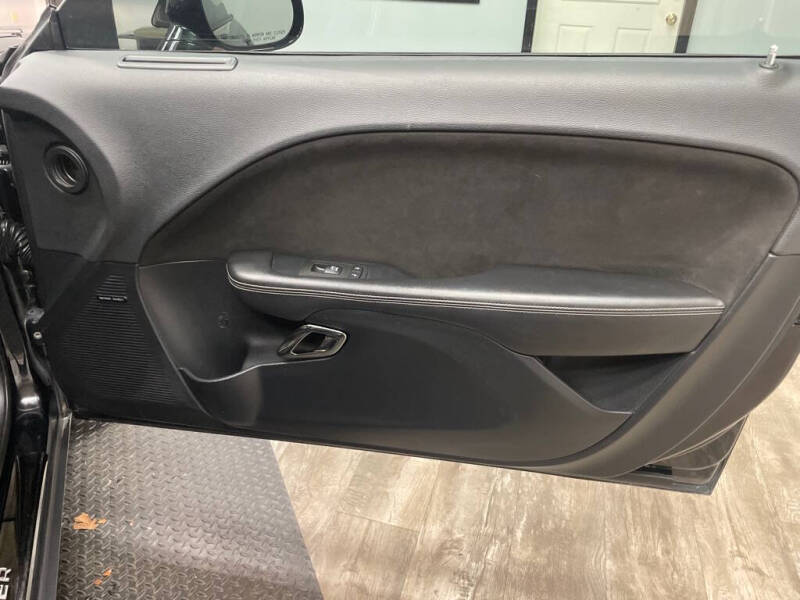 2015 Dodge Challenger SRT Hellcat