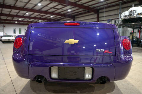 2004 Chevrolet SSR LS