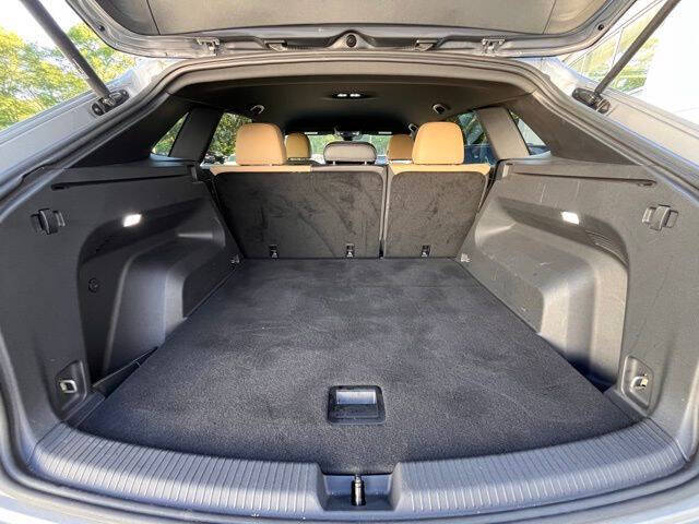 2024 Volkswagen Atlas Cross Sport SE 4Motion