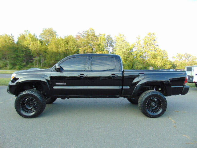 2012 Toyota Tacoma for sale at E & M AUTO SALES in Locust Grove VA